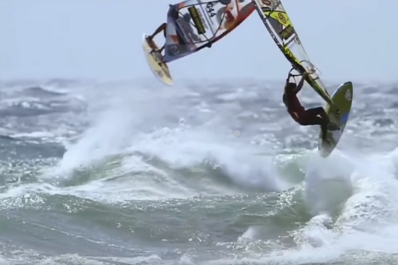 Vidéo : Windsurfing is awesome
